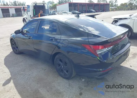 2021 Hyundai Elantra Sel z USA, uszkodzony, nr VIN 5NPLS4AG4MH019251